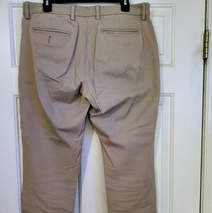 Old navy ultimate straight size 33/32 pants